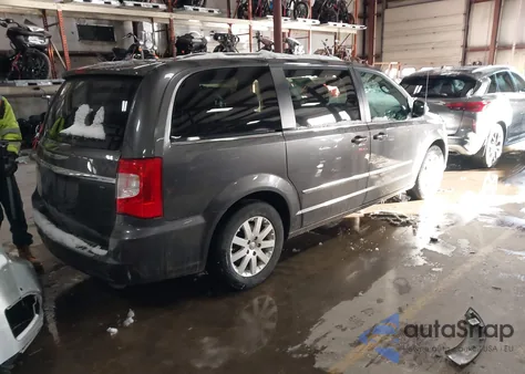 2016 Chrysler Town & Country Touring from USA, damaged, VIN 2C4RC1BG9GR291547